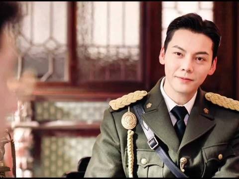 八爷的从容从不是算无遗策,是知道身后有人,哪怕天塌也有他顶着