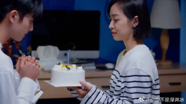 贺繁星照顾生病元宋,举蛋糕为他过生日,元宋许愿她做女朋友