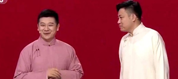 李寅飞坦言巡演票房困难,除德云社等三家外,其他相声团队演出几乎无盈利