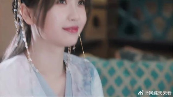 得知小兰花心意 大强秒变望妻石,走哪儿都跟着小兰花!