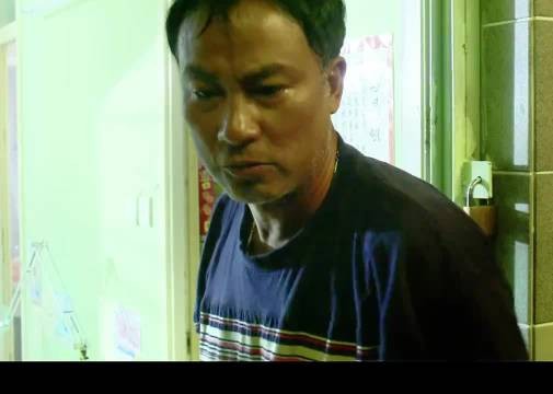 流浪汉伪装香港工程师,骗女方积蓄盖房并骚扰其妹