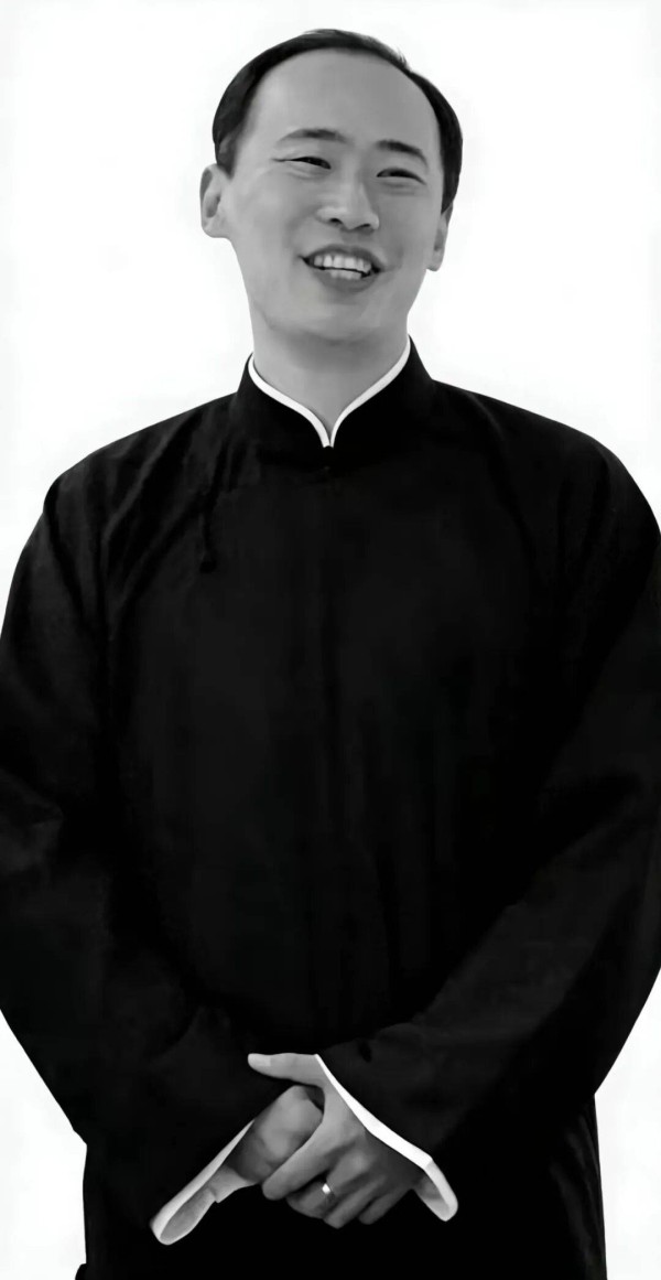 相声演员李晓龙因病去世，年仅38岁！搭档悼念：他是家中独子，自幼痴迷相声