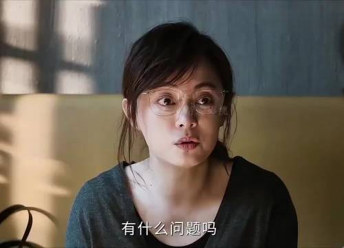 “妻子在家里发现八个摄像头,小心查看后竟发现惊天大秘密”