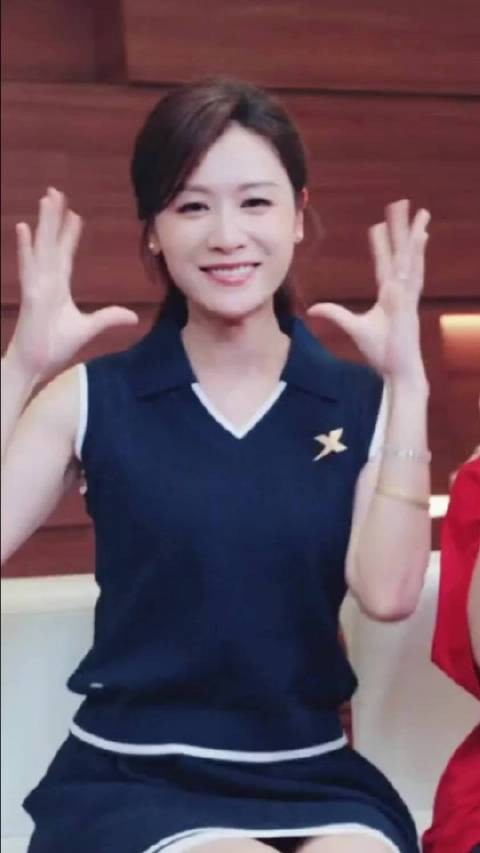 盘点那些咳嗽手势舞拍成真咳嗽的女孩