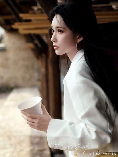 成为你，是我少女时代的英雄主义