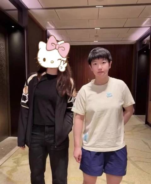 莎宝啊,你是不是背错了手啊 孙颖莎