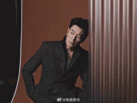 真心的夸奖最打动人，刘昊然这一嗓子，既是玩梗，也是对同乡前辈的认可