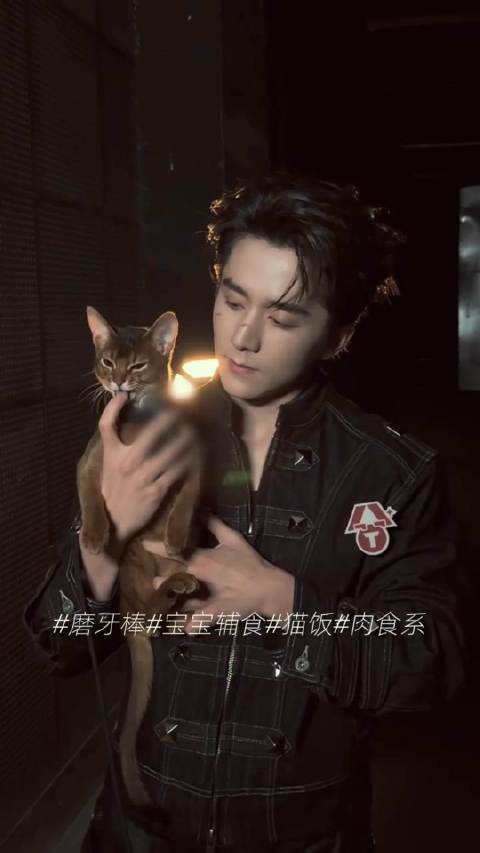 我们骨打大王爱咬人其实也只是被一位宝妈宠坏了