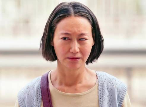 盲人母亲依赖致女儿喘不过气,最终离家出走