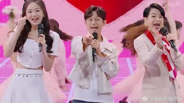 何炅胡杏儿冯禧合唱《marry you》,听起来太甜了!