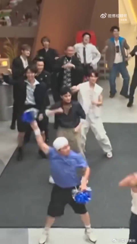 犹豫只是短暂的，下定决心参与之后，熟练度蹭蹭往上涨