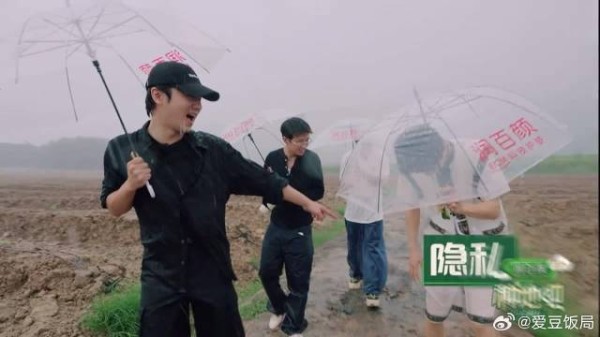 童七七三十买的尖货给大哥吓坏了哈哈哈哈