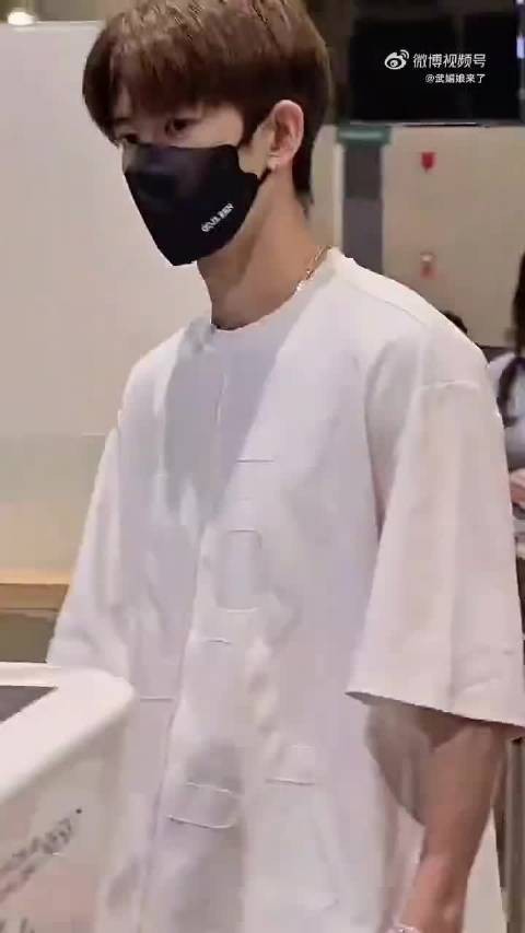 任嘉伦满35减半，活动造型状态在线