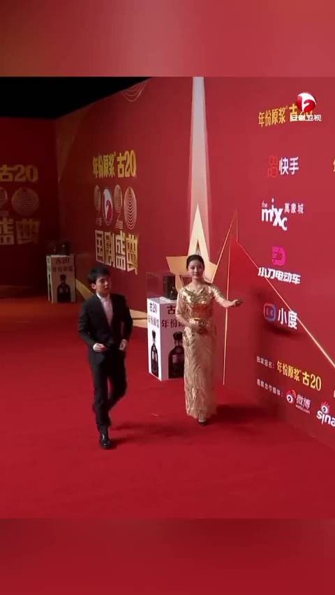 郭麒麟暴瘦近80斤,网友直呼瘦到认不出,难道和父亲有关?