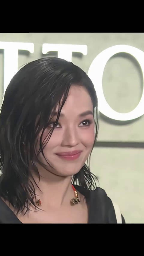 50岁舒淇凭性感嘴唇依然获喜爱,岁月不败女神气质高雅