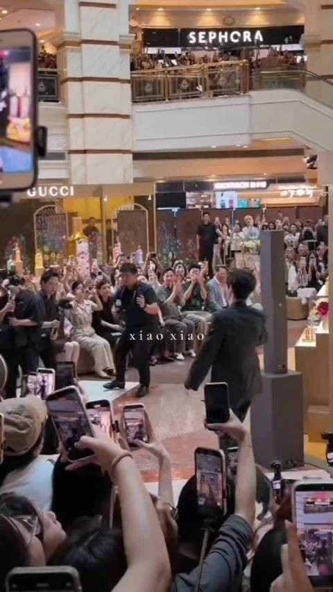 全上海人都在偶遇张凌赫