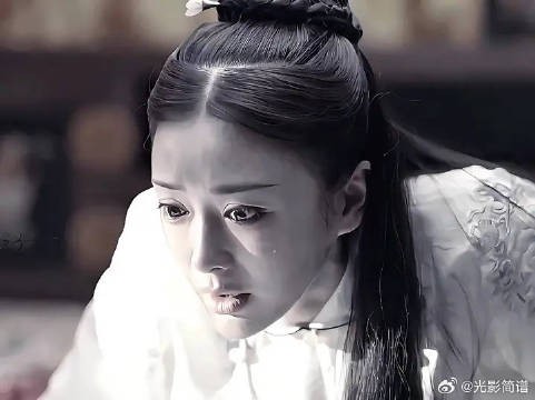 孩子相继离去 至亲的背叛 锥心刺骨 她怎么活得下去