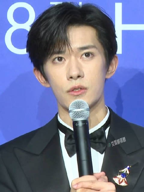 易烊千玺谈六年表演成长,从新人到男主选择高难度角色
