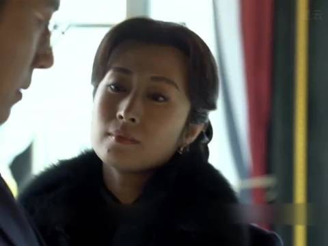 明楼被掌掴,明家还是大姐说了算