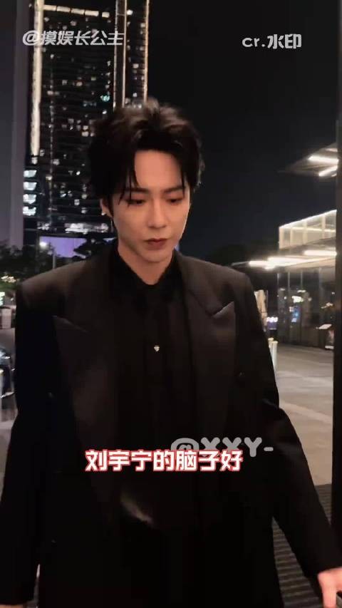 刘宇宁教养细节见人品，妈妈眼中的成长榜样