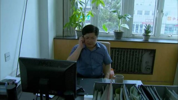 夫妻：老王一见那依就打怵，唐鹏拿他开涮：你一处长别像处男一样