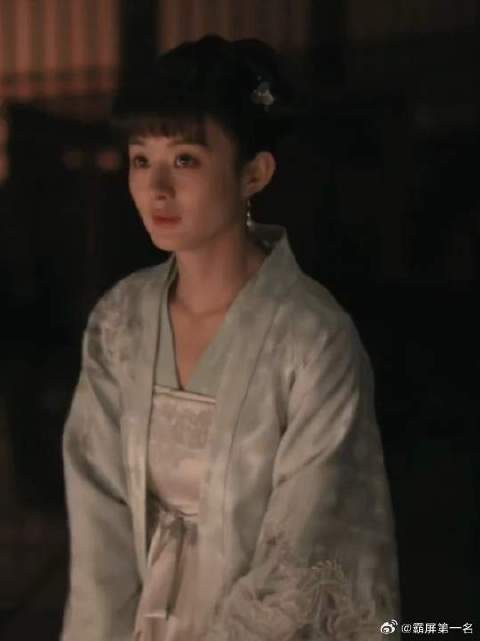 在盛家只有明兰还记得卫小娘,只有她还记得她的亖