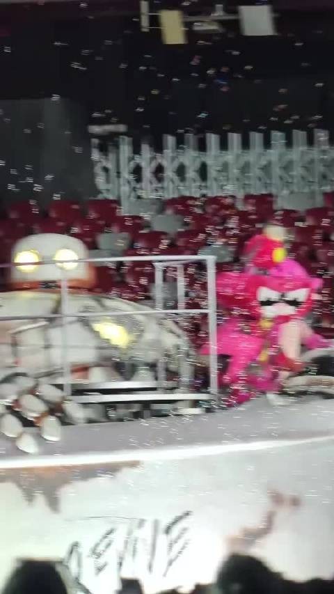 汪苏泷雨爱因报批未唱,现场与粉丝趣味互动