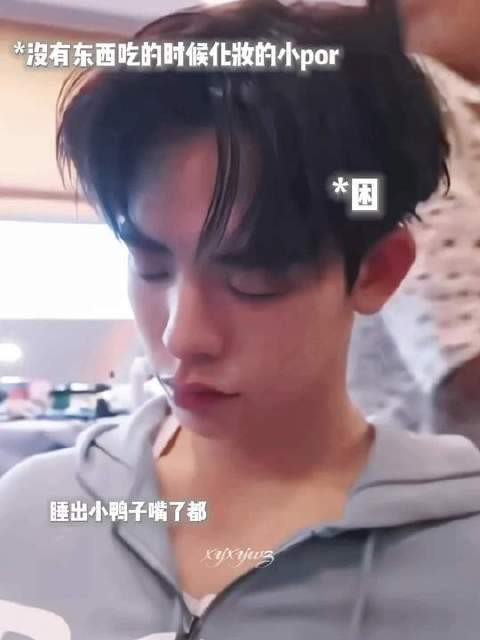 小por：请别拿走我的甜品呀