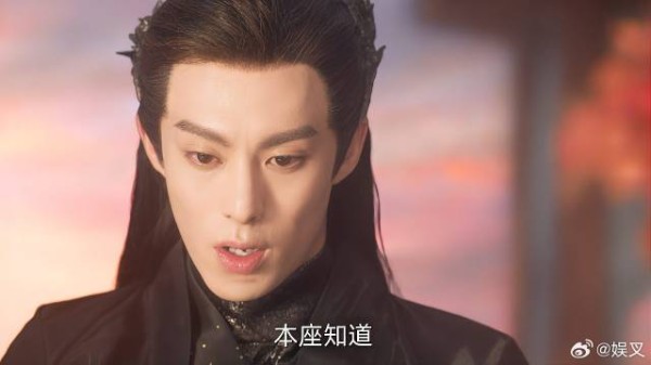 小花精崩溃大哭 魔尊直男安慰：本座知道