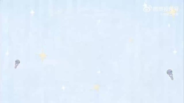 周深跨界脱口秀，开场演出松弛自然改编认真的雪