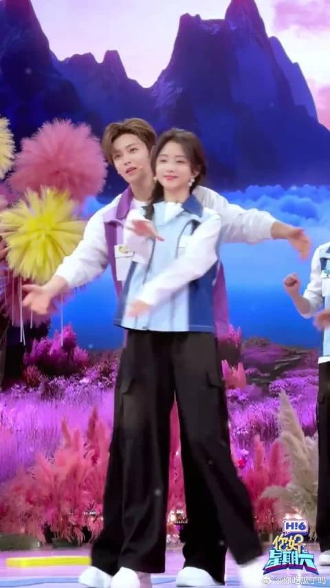 谭松韵侯明昊cha了一点点星星摇