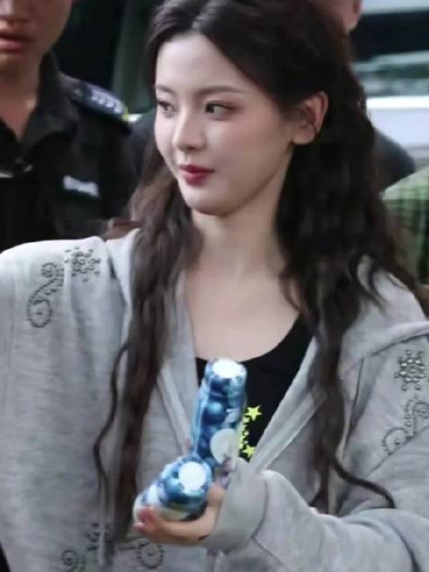 感觉超越真的好美好有活人感啊!一点架子都没有