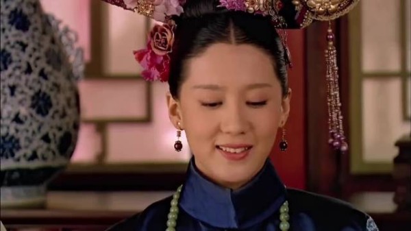 甄嬛传中孟静娴怀孕后竟然来甄嬛宫中显摆，原著中被浣碧去母留子