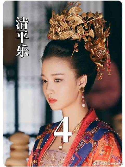 女人入宫五年还没侍寝，不料却被别的女人趁虚而入