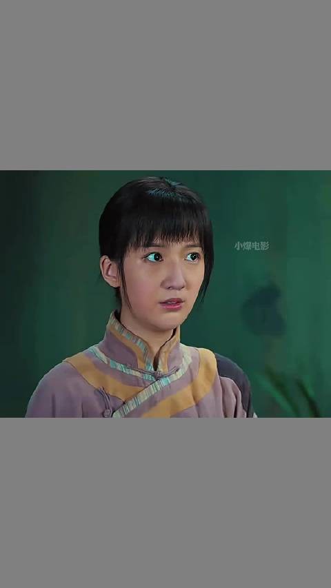 女人半夜穿上红嫁衣 不料发生了恐怖的一幕