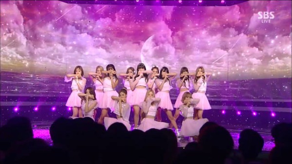 十年前的今天(160821)，宇宙少女 - Good Night + Secret @ 人气歌谣