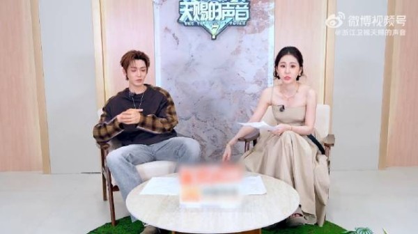 侯明昊张碧晨老友合作默契,从男团时期就认识