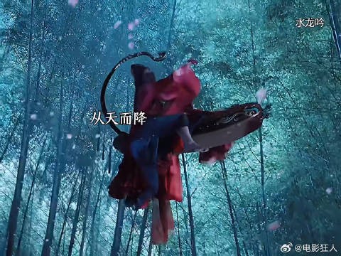 太对味了红衣出场美艳妖娆