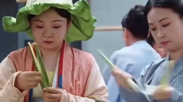 锤娜丽莎辣目洋子这部剧绝对是本色出演,实在是太可爱了