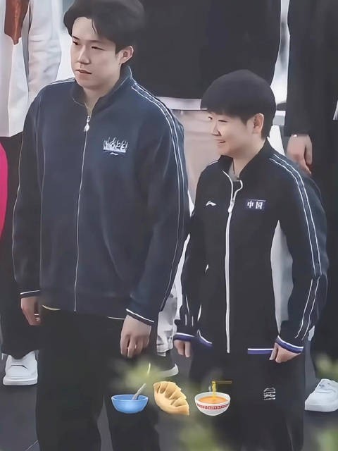 莎莎:我不知道啊,一直站中间啊