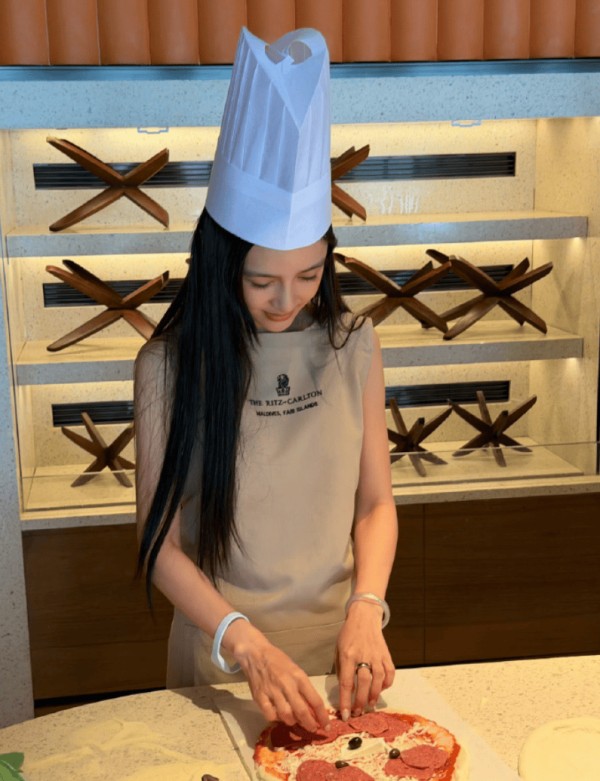 杨颖七夕这妆造，你是认真的么