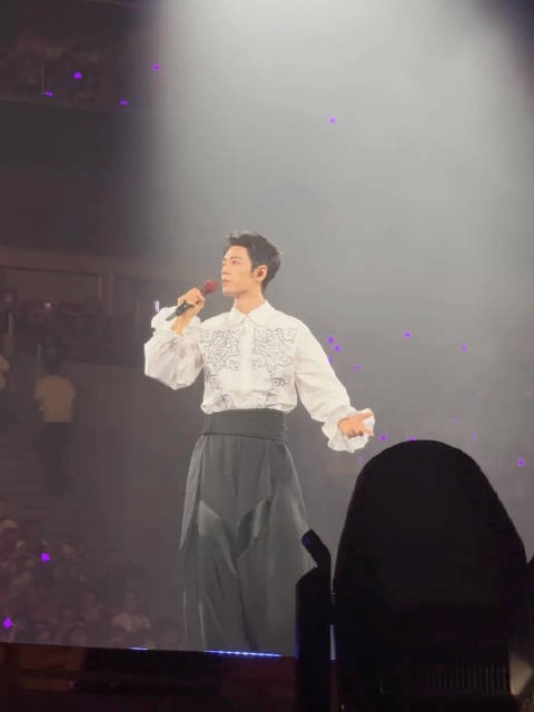 肖战串场词幽默松弛,口条节奏获赞