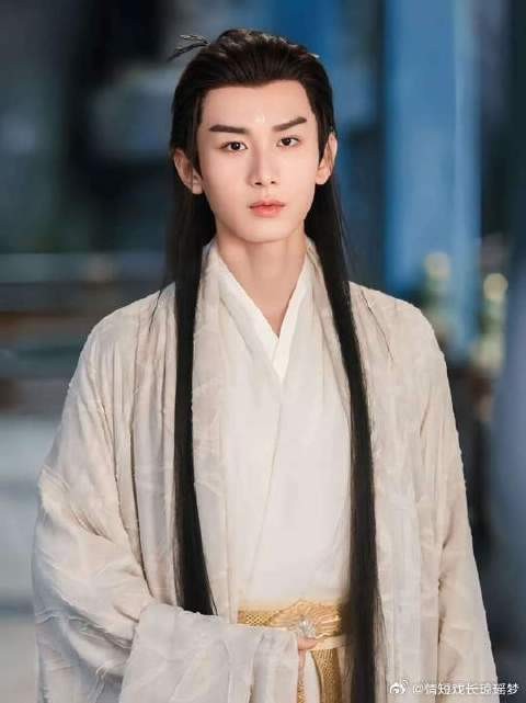 重温沉香如屑，终于明白萤灯的偏执，日夜对着应渊能不心动吗？