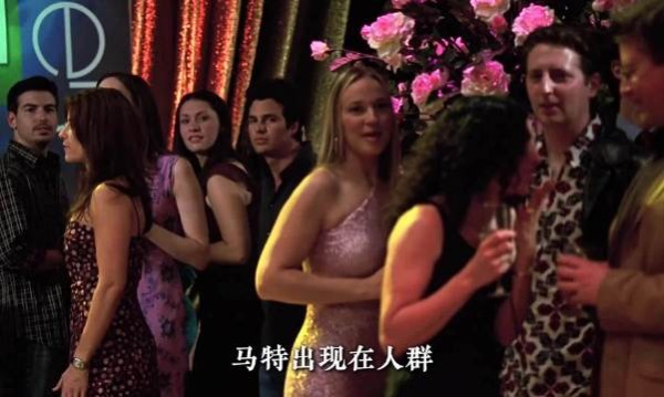 詹妮弗·加纳一人分饰两角，13岁天真与30岁成熟演绎淋漓尽致