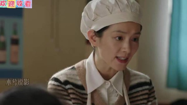 女人惊讶的发现自己店里每天都来一对夫妇，细问后竟是好好的生父母！