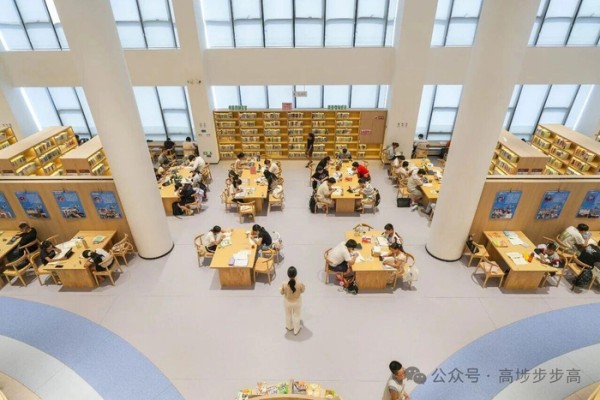 书香纳凉人气旺！东莞高埗图书馆解锁市民夏日 “泡馆” 新体验