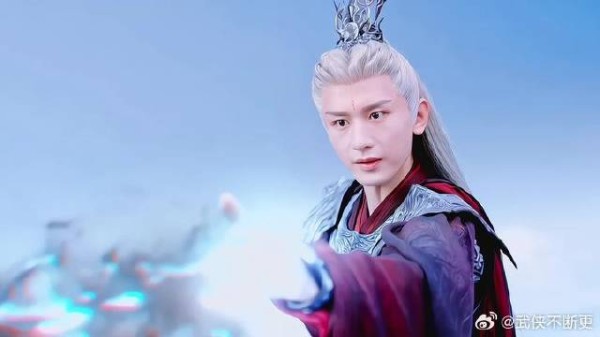 渊：谁懂啊！出个生真的太难了！夜：我有好大儿了？