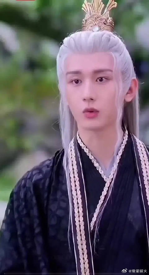《沉香如屑》玄夜两集换六套服装,渣爹魅力难挡