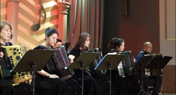 哈尔滨市工人文化宫音乐厅首场对外演出举行