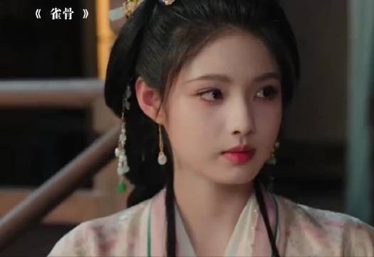 劫法场前两人互相安慰